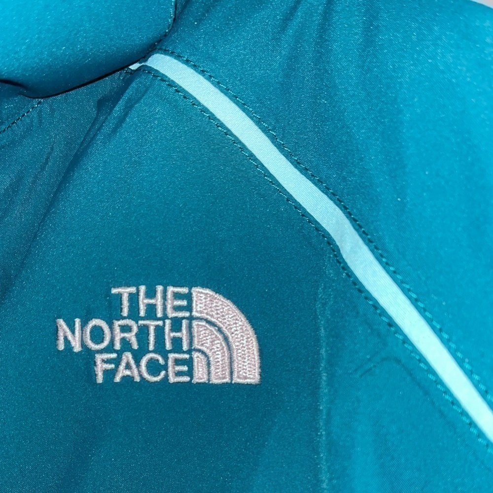 North Face ski Coat - Picture 3 of 11